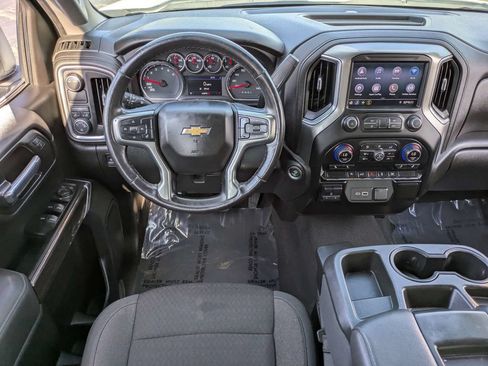 Used 2021 Chevrolet Silverado 1500 LT RWD image 16