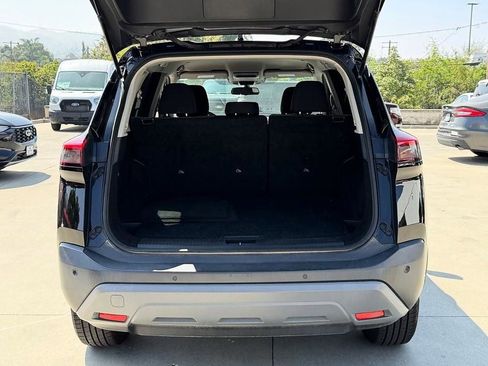 Used 2023 Nissan Rogue SV image 15