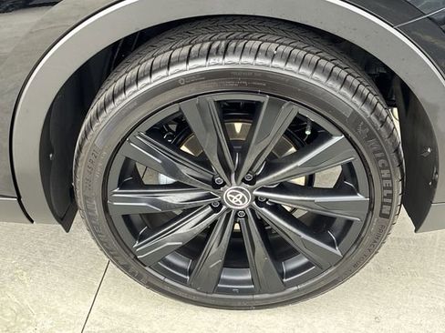 Certified 2026 Toyota Crown Nightshade image 20