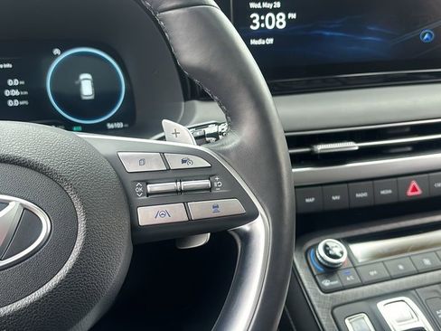 Used 2024 Hyundai Palisade Limited image 18