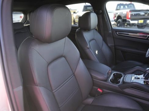 Used 2021 Porsche Cayenne image 20