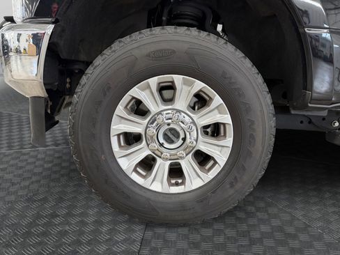 Used 2022 Ford F250 XLT image 22