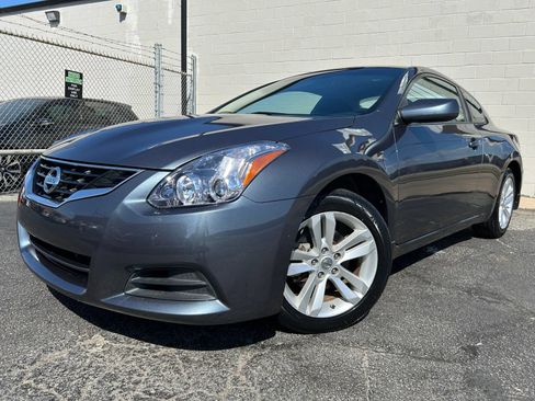 Used 2013 Nissan Altima 2.5 S FWD image 2