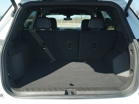 Used 2023 Chevrolet Equinox RS image 18