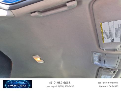 Used 2017 Toyota Camry SE FWD image 19
