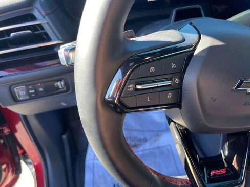 Used 2025 Chevrolet Traverse RS w/ LPO, Floor Liner Package image 11