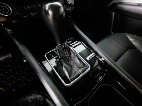 Used 2022 Jeep Compass Limited image 29