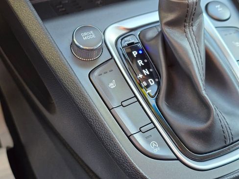 Used 2022 Hyundai Kona Limited image 25