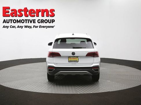 Used 2024 Volkswagen Taos SE FWD image 36
