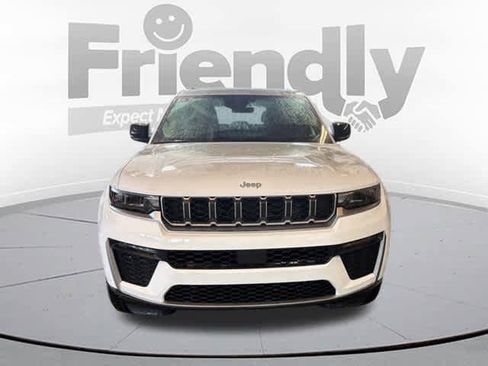 New 2026 Jeep Grand Cherokee Limited image 2