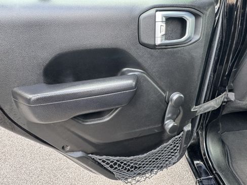 Used 2023 Jeep Wrangler Unlimited Sport AWD/4WD image 22