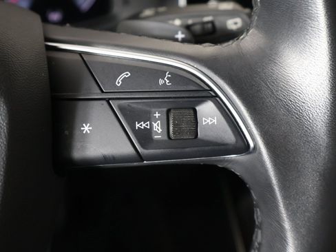 Used 2023 Audi Q8 Premium w/ Convenience Package image 41