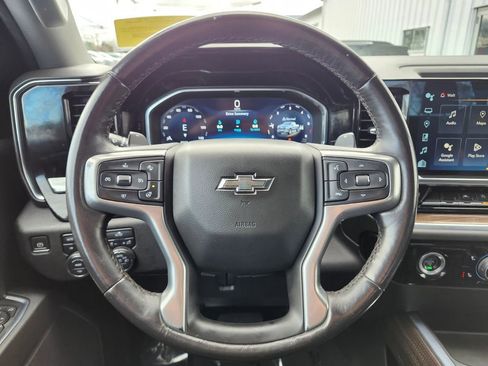 Used 2022 Chevrolet Silverado 1500 RST AWD/4WD image 25