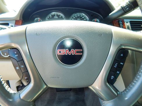 Used 2012 GMC Yukon XL SLT AWD/4WD image 14