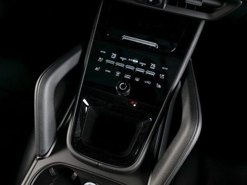 New 2026 Porsche Cayenne Base image 16