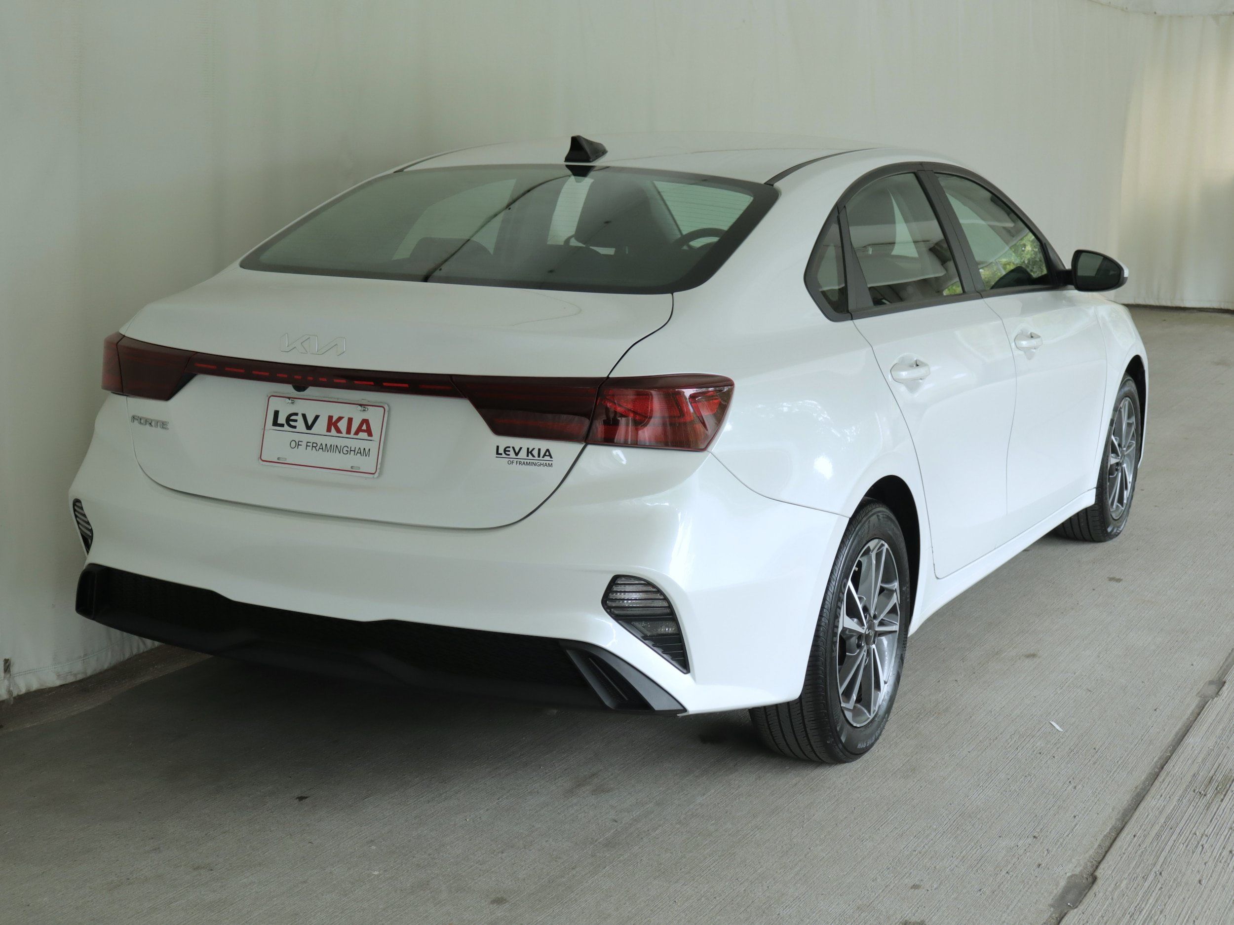 Used 2023 Kia Forte LXS FWD image 5