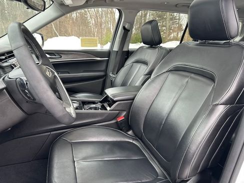 Used 2023 Jeep Grand Cherokee L Limited image 40