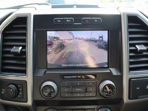 Used 2019 Ford F150 Lariat w/ Equipment Group 502A Luxury image 23