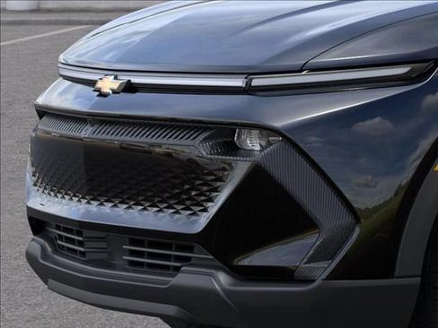 New 2026 Chevrolet Equinox EV LT FWD image 13