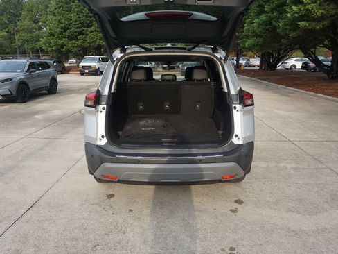Used 2023 Nissan Rogue SV w/ SV Premium B Package FWD image 14