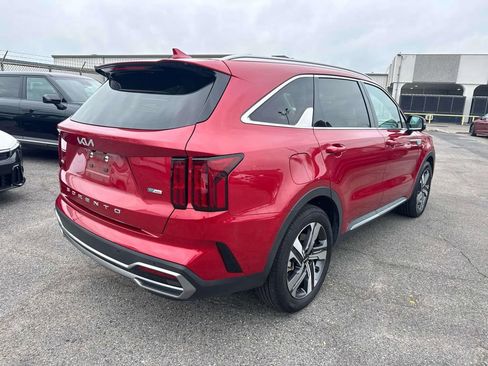 Certified 2022 Kia Sorento SX Prestige AWD/4WD image 8