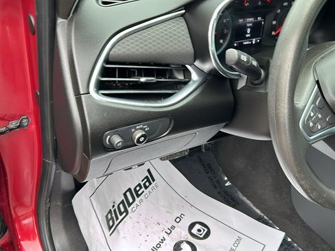 Used 2018 Chevrolet Malibu LT image 18