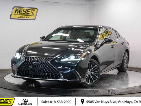 Used 2024 Lexus ES 300h w/ Premium Package FWD image 1