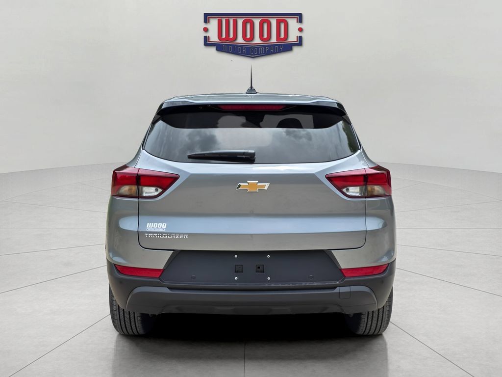 New 2026 Chevrolet TrailBlazer LS w/ LS Convenience Package FWD image 3