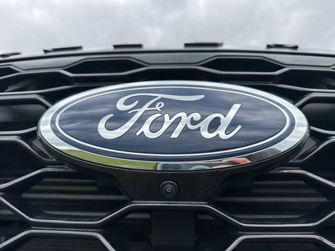 Used 2025 Ford Explorer ST-Line w/ Premium Package AWD/4WD image 4