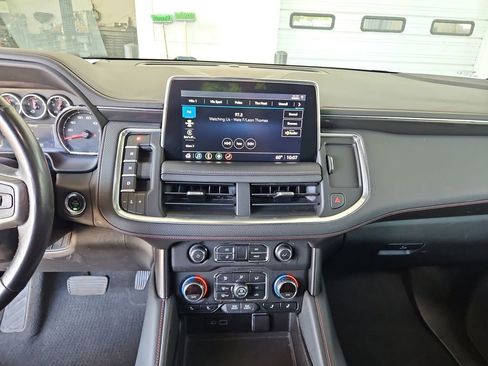 Used 2021 Chevrolet Tahoe RST w/ Luxury Package AWD/4WD image 15