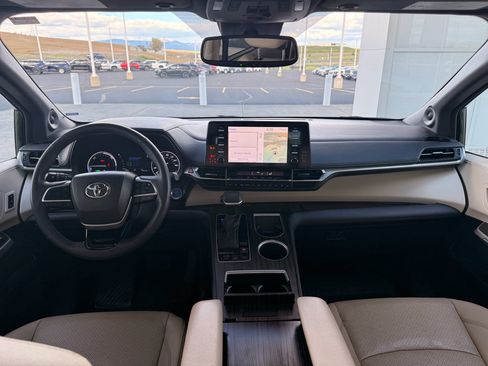 Used 2023 Toyota Sienna Limited w/ Protection Package (TMS) AWD/4WD image 22