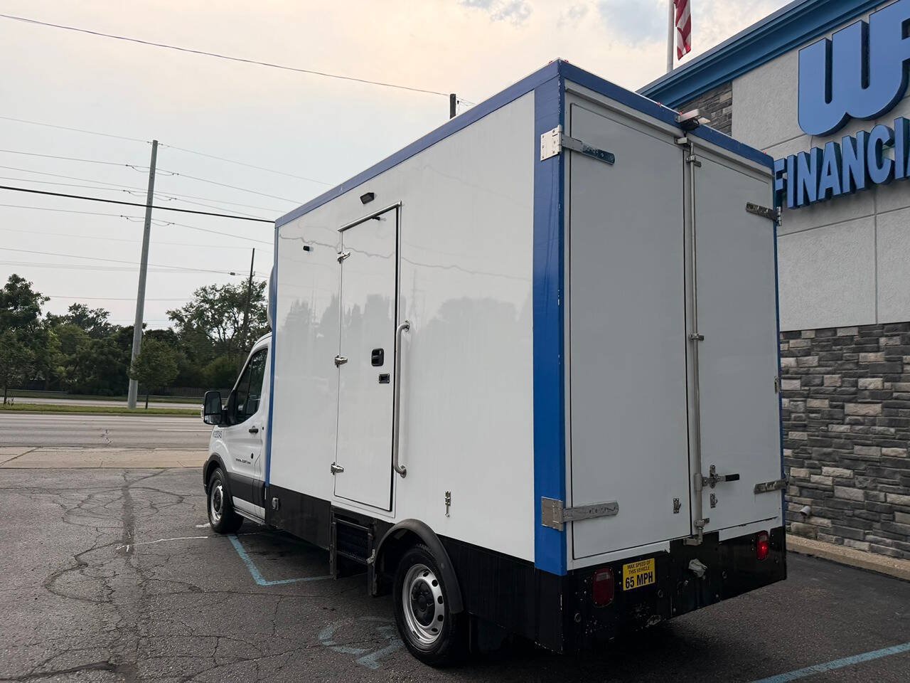 Used 2022 Ford Transit 350 w/ Upfitter Package RWD image 9