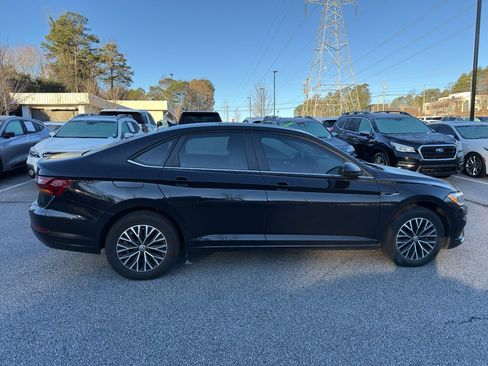 Used 2019 Volkswagen Jetta SEL image 4