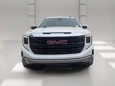 Used 2024 GMC Sierra 1500 Pro w/ Pro Value Package AWD/4WD image 2