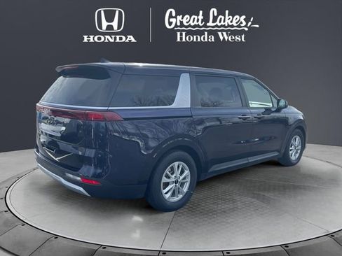 Used 2024 Kia Carnival LX FWD image 5