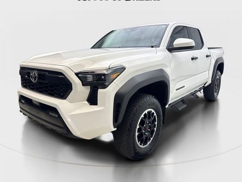 Used 2024 Toyota Tacoma TRD Off-Road AWD/4WD image 2