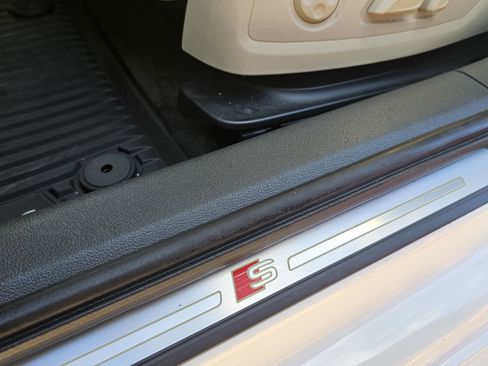 Used 2017 Audi A4 2.0T Premium Plus w/ Premium Plus Package image 23