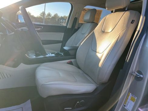 Used 2018 Ford Edge Titanium w/ Equipment Group 301A image 24