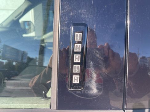 Used 2020 Ford F150 XLT w/ Trailer Tow Package image 70