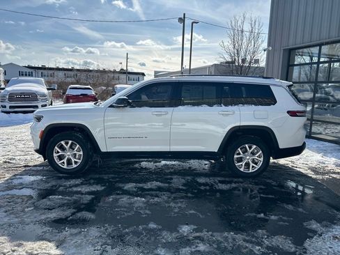 Used 2022 Jeep Grand Cherokee L Limited image 7