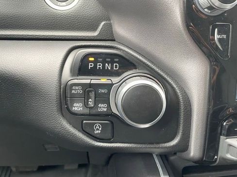 Used 2023 RAM 1500 Big Horn AWD/4WD image 12