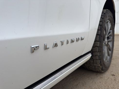 Used 2023 Ford Expedition Max Platinum AWD/4WD image 9