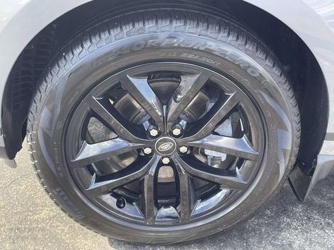 Used 2025 Land Rover Range Rover Velar S image 8