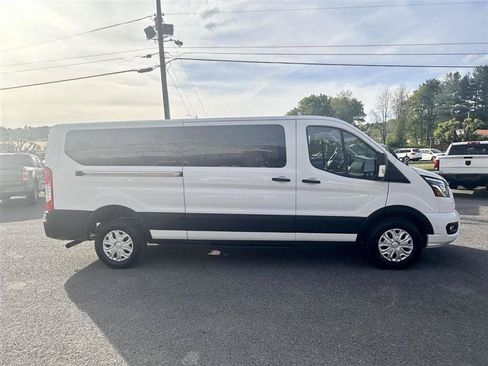 Used 2023 Ford Transit 350 XLT RWD image 4