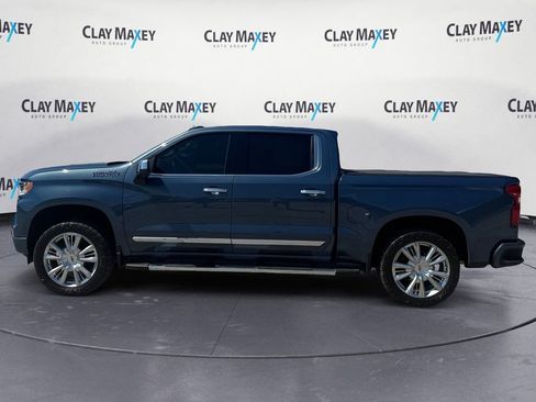 Used 2024 Chevrolet Silverado 1500 High Country w/ High Country Premium Package AWD/4WD image 2