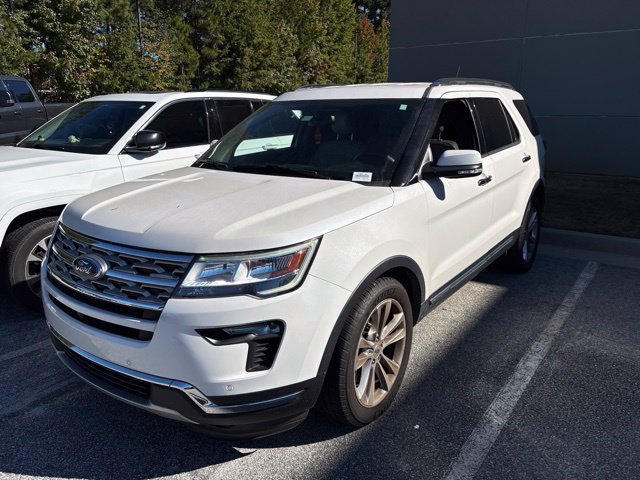Used 2019 Ford Explorer Limited w/ Class III Trailer Tow Package FWD image 2