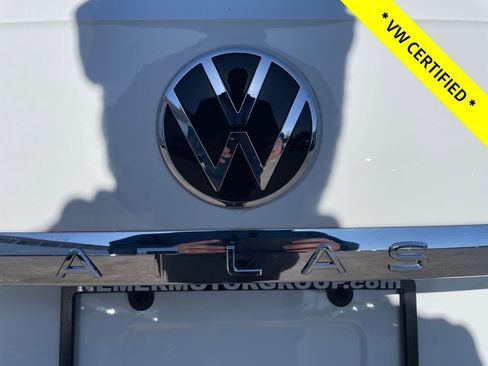 Used 2023 Volkswagen Atlas Cross Sport SE image 7
