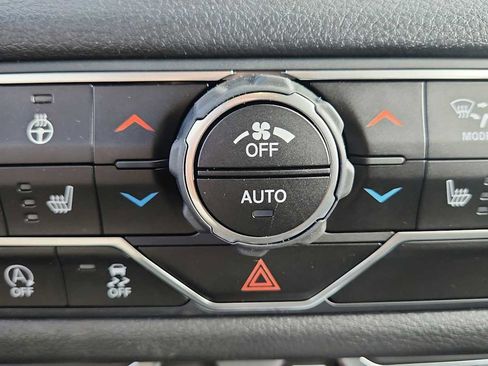 Used 2026 Jeep Wrangler Unlimited Sport AWD/4WD image 19