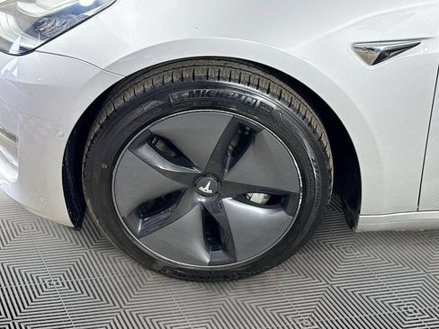 Used 2018 Tesla Model 3 Long Range AWD/4WD image 34