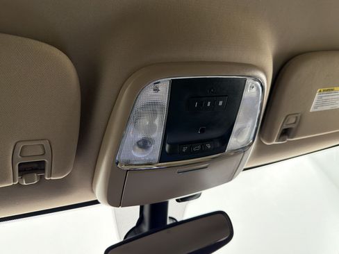 Used 2019 Jeep Grand Cherokee Limited AWD/4WD image 19
